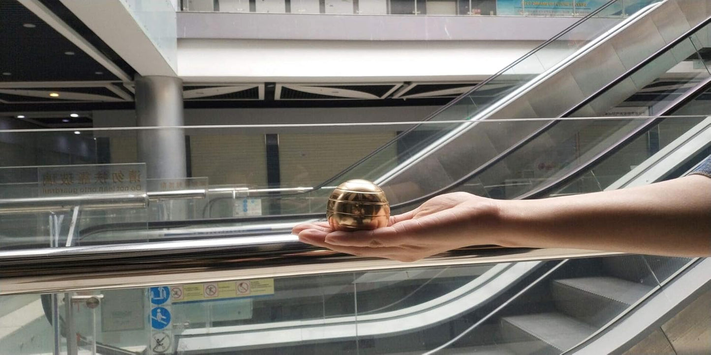 Kinetic Desk Toys,Full Body Optical Illusion Fidget Spinner Ball,Gifts for Men,Women,Kids Size 2.1"