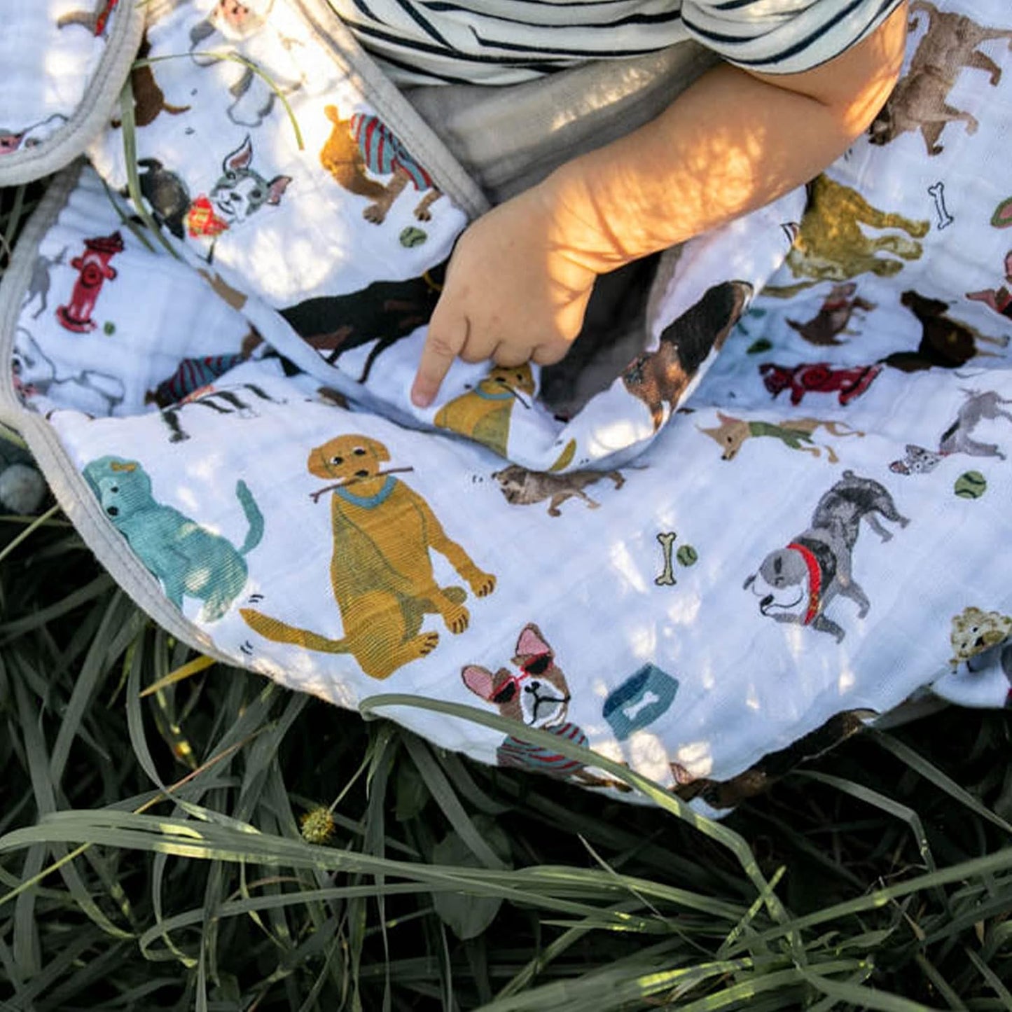 Little Unicorn Original Premium Cotton Quilt | Multi-Layered & Extra-Soft Muslin Fabric |for Babies & Toddlers (Woof)