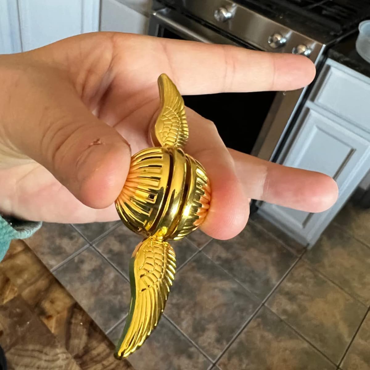 LanCipal Magic Orb Hand Finger Spinner, Gold Fidget Spinner Stress Relief Anti Anxiety Desk Decoration Toy Party Favors for Adults (Gold)