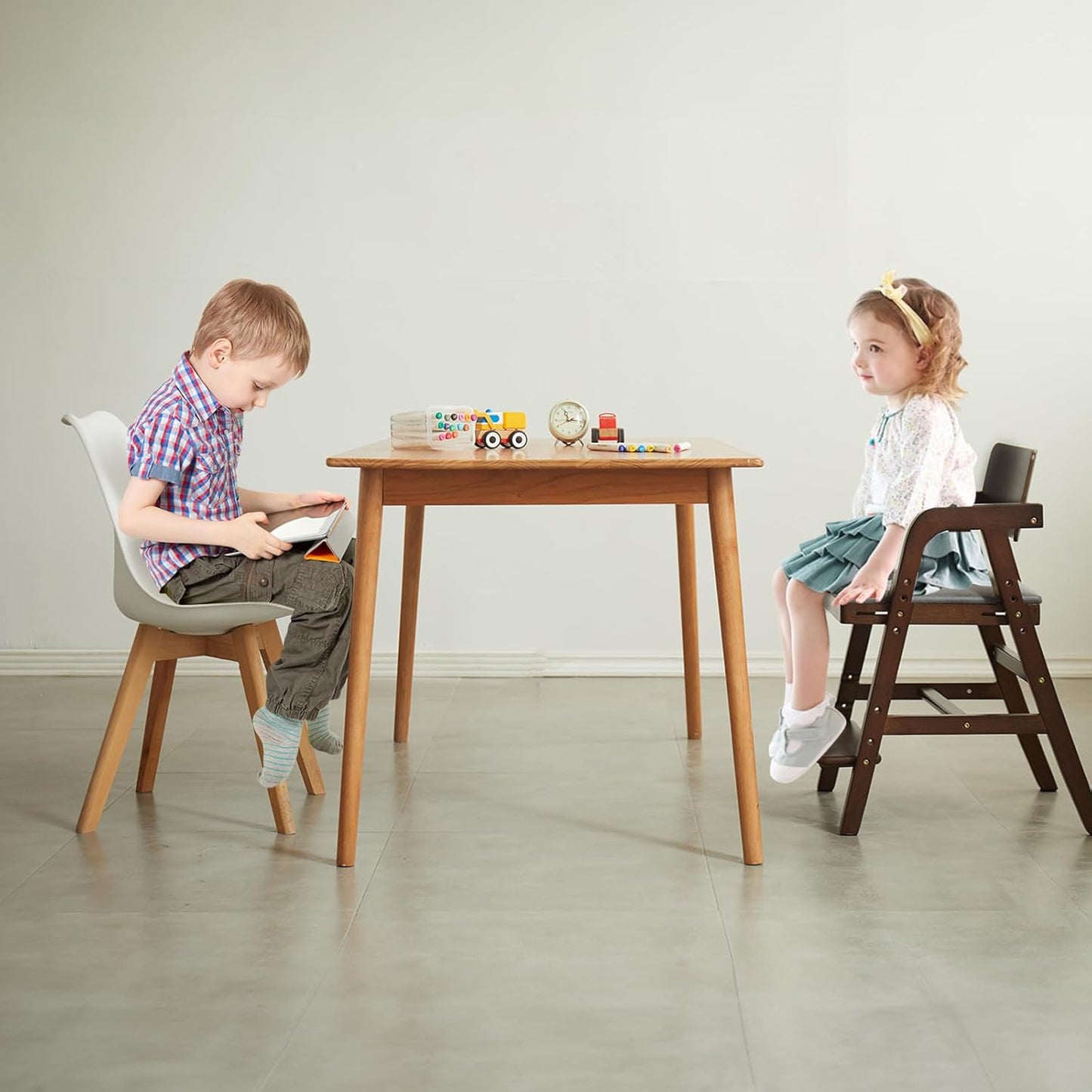 Solid Wood high Chairs for Toddlers,High Chair Grows with Kid for Dining, Study Chair for Children, Walnut Color