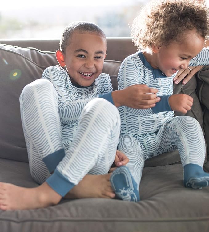 Burt's Bees Baby Boys' 2-Piece Long Sleeve Tee and Pants Organic Cotton Pajama Set