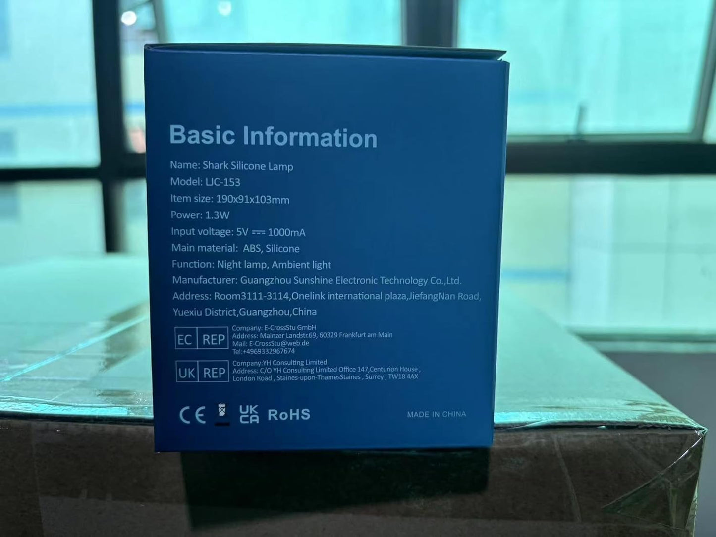 LOVERUIS Shark Night Light for Children, 7 Color Changing LED Portable Touch Baby Lamp, USB Rechargeable Silicone Animal Night Light for Children, Kindergarten, Toddlers (Shark)