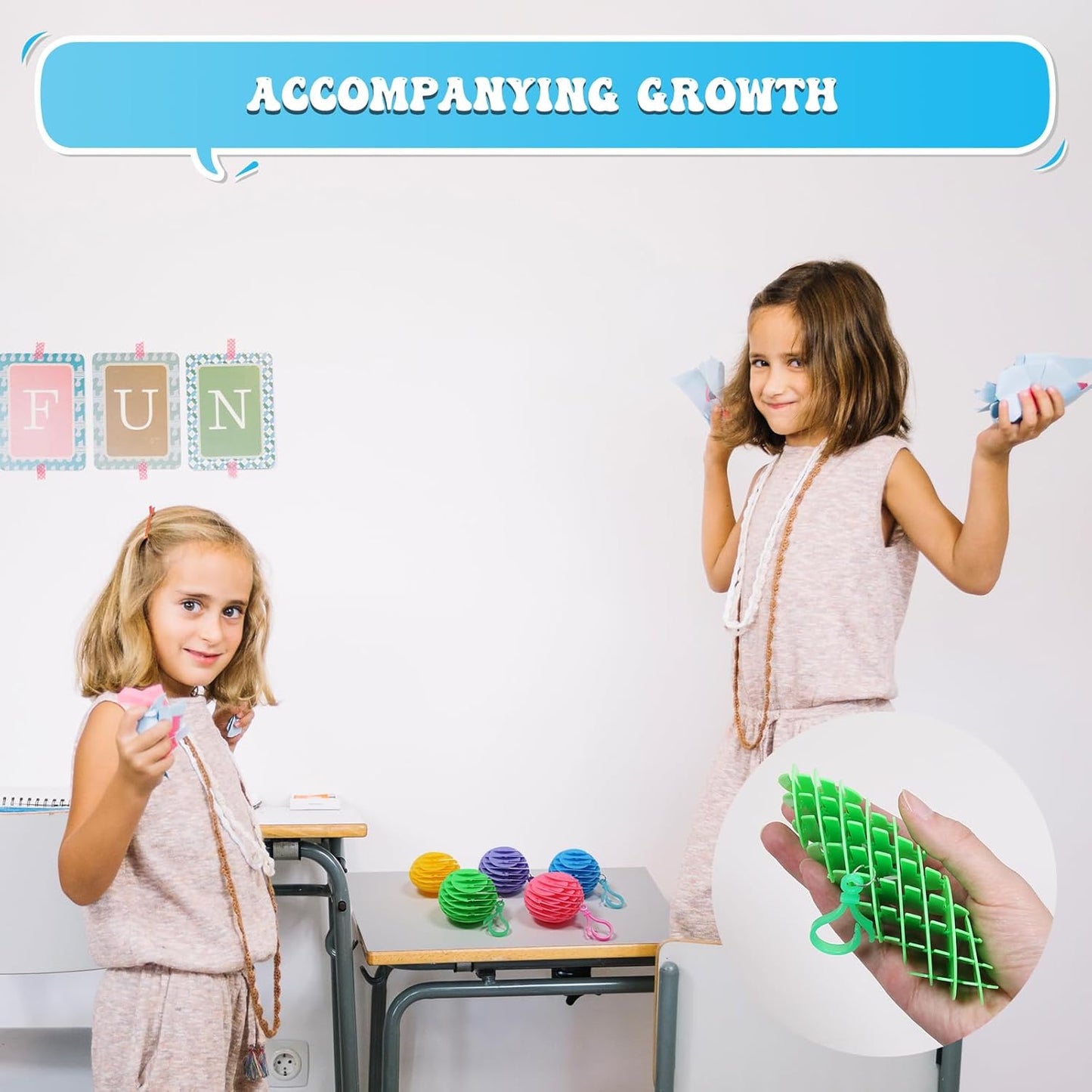 Hanging Decoration Style Elastic Worm Fidget Toy, Stretch and Squeeze Fidget Worm Sensory Toys for Kids,Gifts Stress and Anxiety Relief Calming Fidgets Desk Toys for Adults,Exercise Wrist (Green)