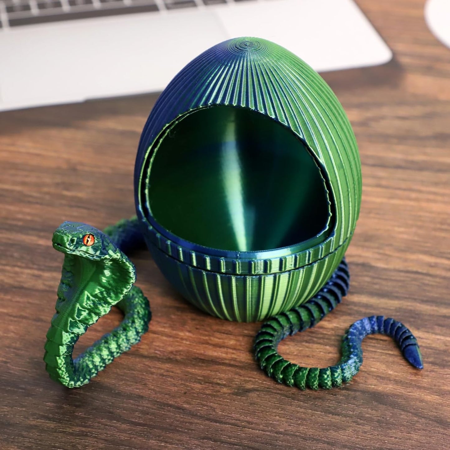 3D Printed Snake Egg, 3D Printed Fidget Animals,3D Crystal Snake Flexible Joints Home Decor Executive Desk Toys,Home Office Decor Executive Desk Toys for Autism/ADHD (Blue+Egg)