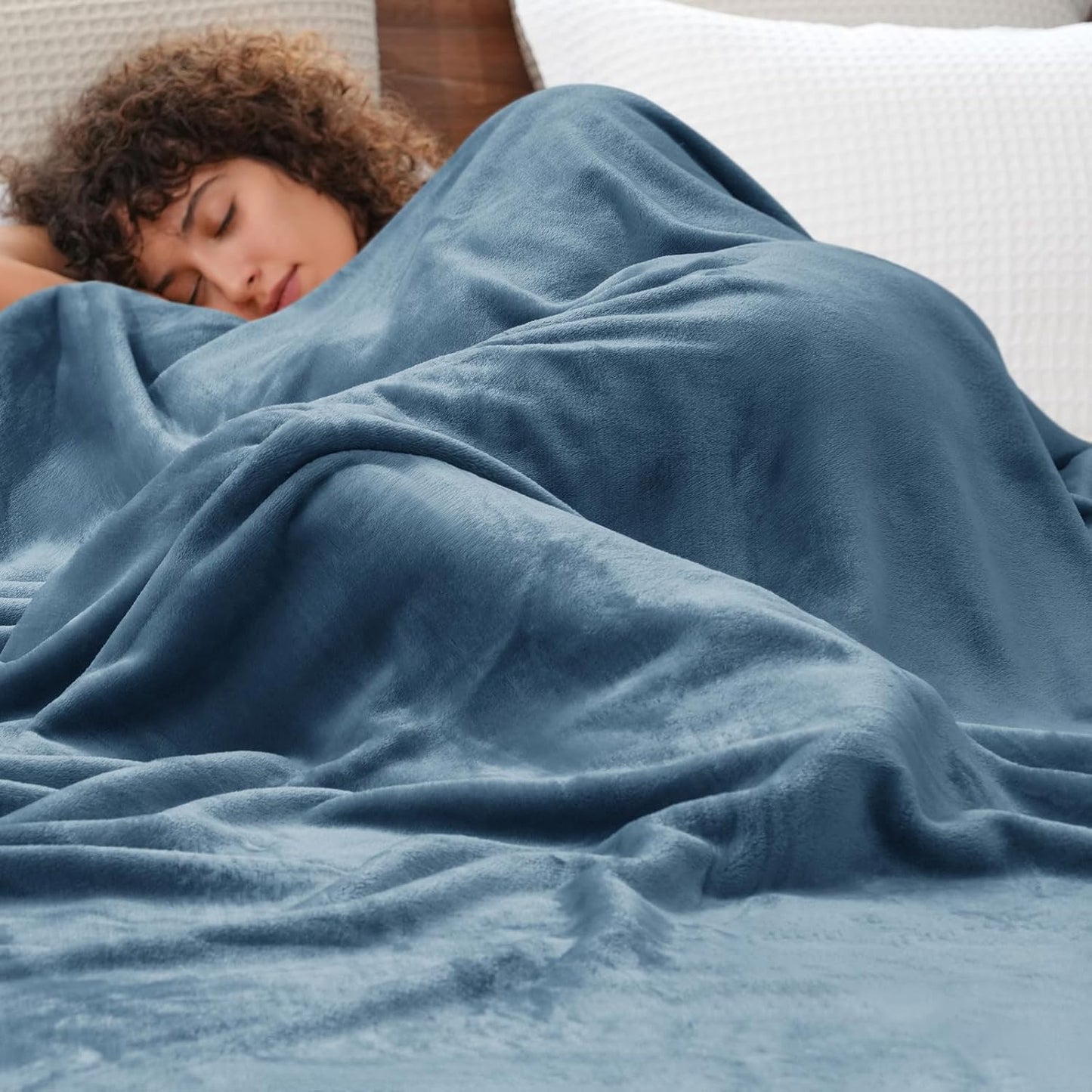 PHF Ultra Soft Fleece Blanket King Size, No Shed No Pilling Luxury Plush Cozy 300GSM Lightweight Blanket for Bed, Couch, Chair, Sofa Suitable for All Season, 108" x 90", Captain's Blue