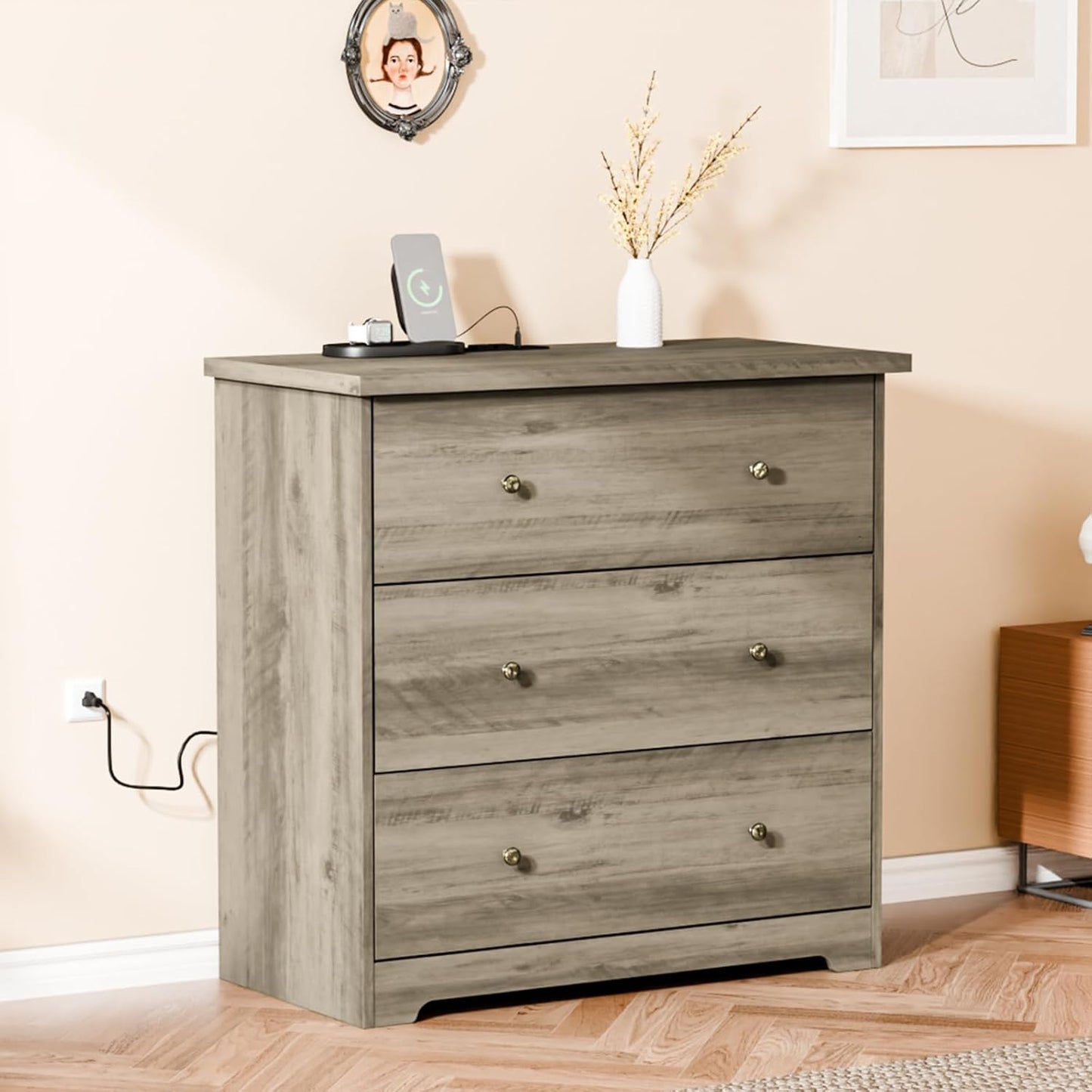 VINGLI 3 Drawer Dresser with Charging Station, Small Dresser Grey Chest of Drawers, 31.5" W Gray Wood Dressers for Bedroom, Living Room, Hallway, Home Office, 15.75" D x 31.5" W x 31.5" H