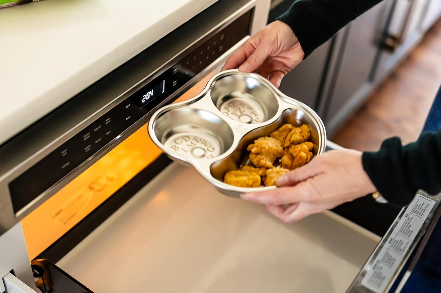 Stainless Steel Plates for Kids, Toddler Plate, Non Toxic Baby Dinnerware, BPA-Free Feeding Tray, Durable, Easy to Clean, Compatible with Dishwasher, Freezer, Microwave