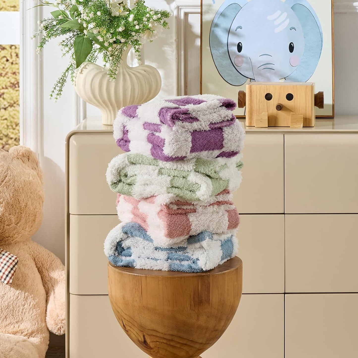 Fleece Baby Blanket for Girls 3D Checkerboard Design, Warm Cozy and Fluffy Infant Newborn Toddler Small Receiving Blankets for Crib Stroller, 30x40 Inches, Purple