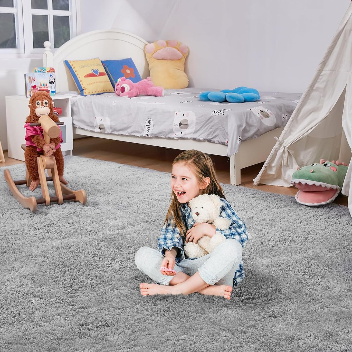 Ultra Soft Rug for Living Room, 4X6 Fluffy Shag Area Rug for Bedroom, Modern Shaggy Carpets Fuzzy Rug for Teens Dorm Nursery Home Decor Aesthetic, Upgrade Anti-Skid Durable, Light Grey