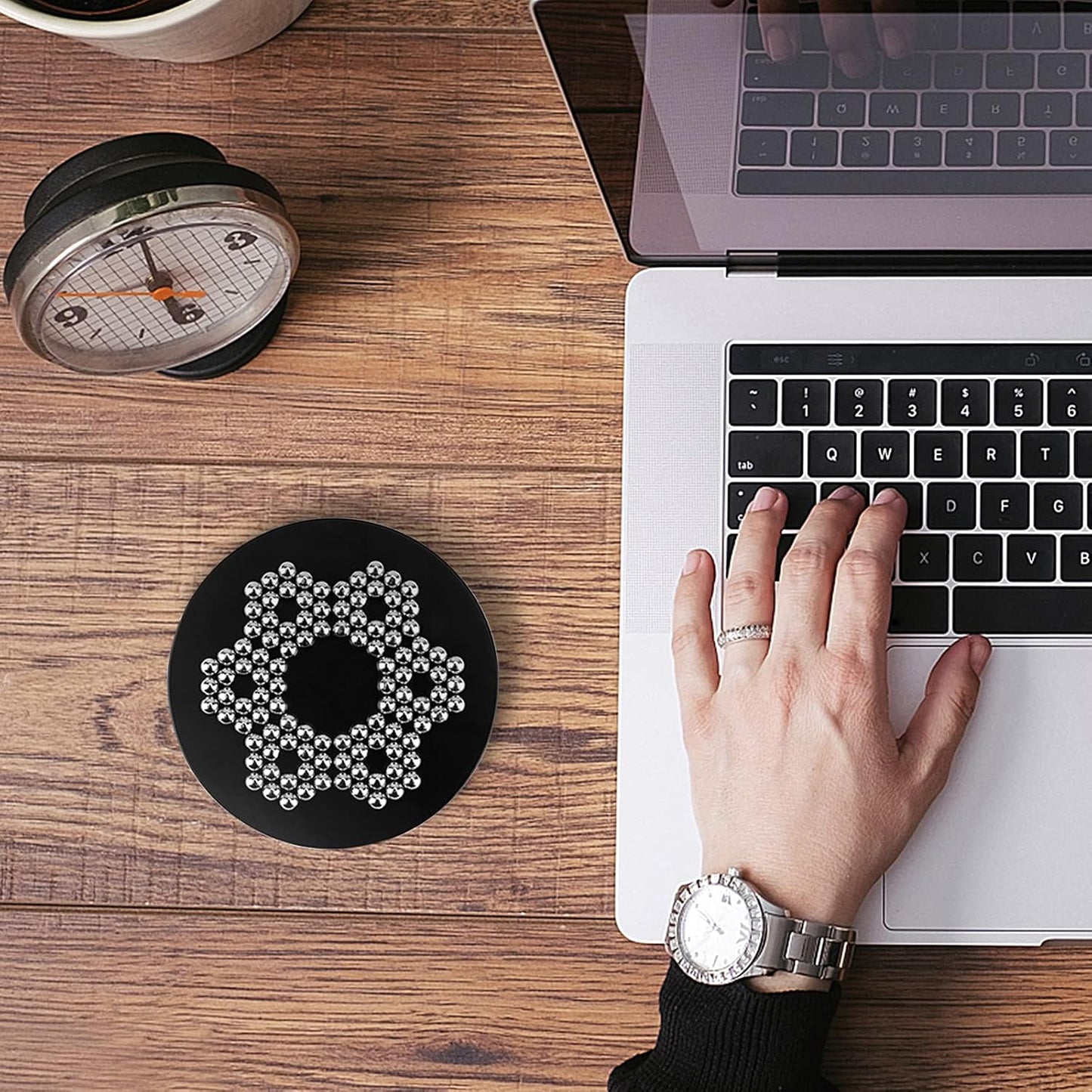 128pcs Desk Toys for Adult