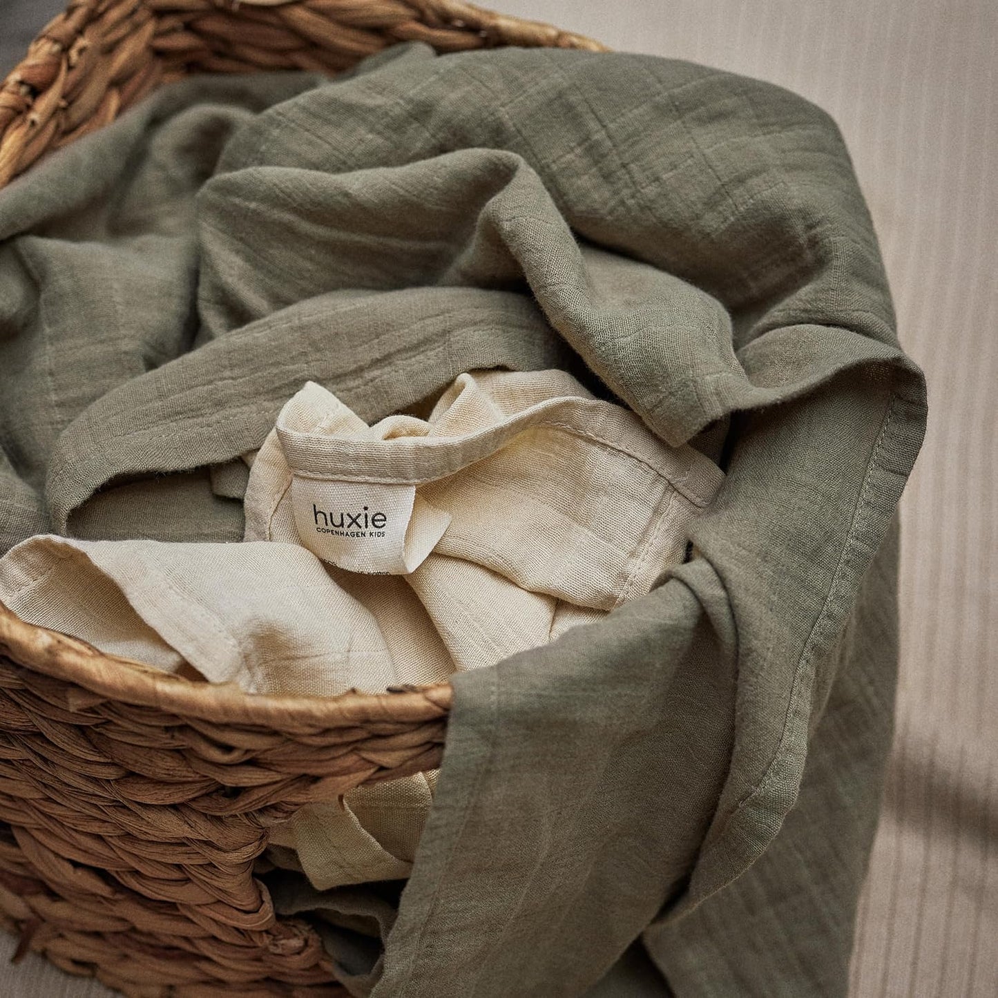 Swaddle - 100% Organic Cotton - Muslin Swaddle Blankets for Newborn, 47" x 47" (Rainbows)