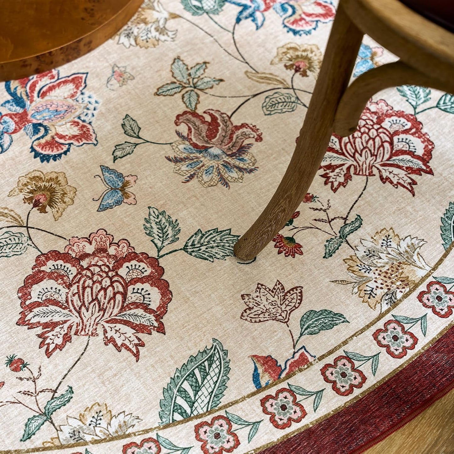 jinchan 8ft Floral Round Rug for Dining Room Washable Living Room Rug Vintage Romance Design Non Slip Indoor Floor Cover Lightweight Low-Profile Throw Carpet for Bedroom Porch Patio, Red/Beige